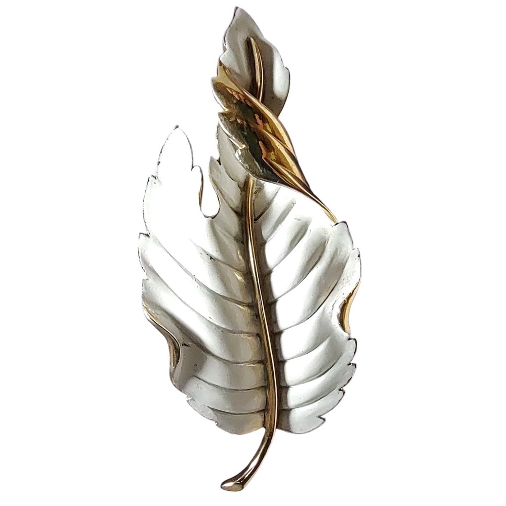 Vintage Trifari‎ Brooch Pin Leaf White Poured Enameled Gold Tone Mid Century